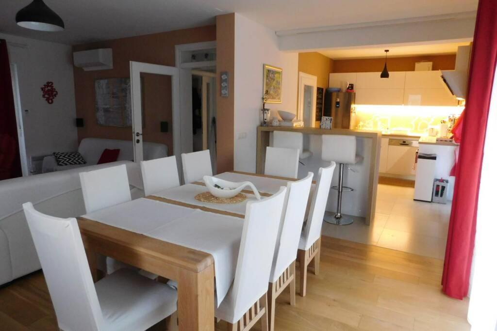 Villa Summer Stars Kaštela 部屋 写真